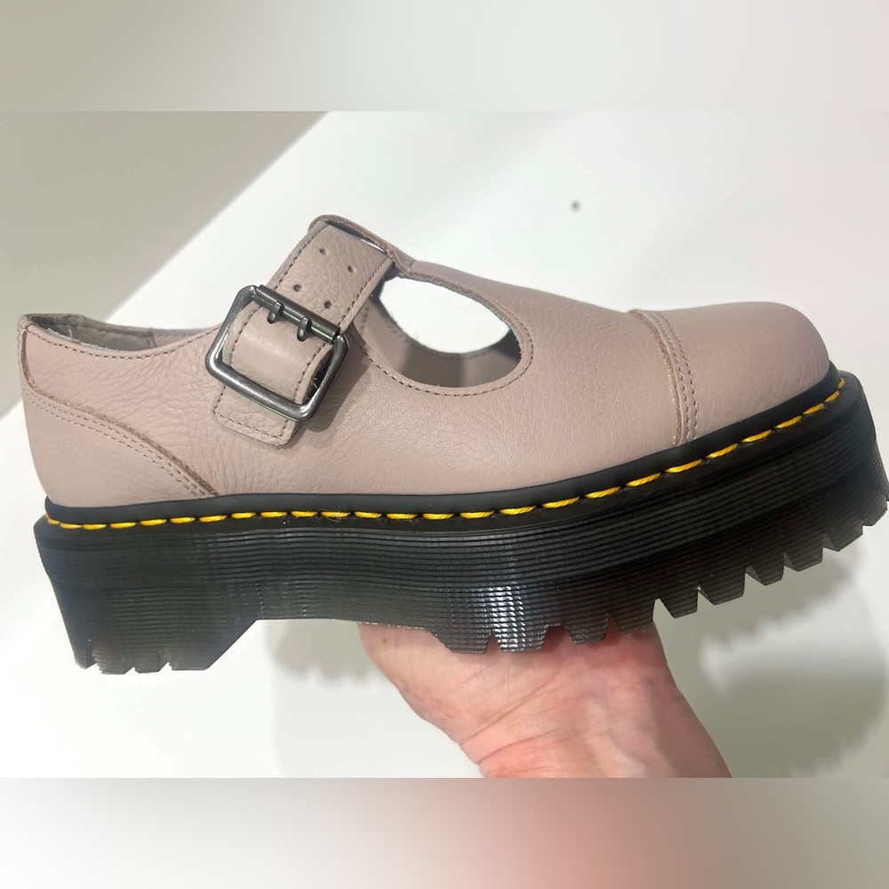 Dr. Martens Women’s SZ.6 Bethan Pisa Leather Platform Shoes Vintage Taupe New - Picture 9 of 12